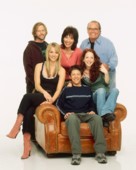 &quot;8 Simple Rules... for Dating My Teenage Daughter&quot; - Key art (xs thumbnail)
