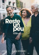 Reste un peu - French Movie Poster (xs thumbnail)