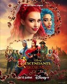 Descendants: The Rise of Red - French Movie Poster (xs thumbnail)