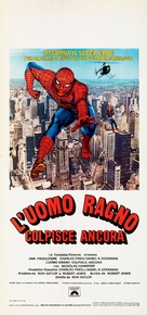 Spider-Man Strikes Back - Italian Movie Poster (xs thumbnail)