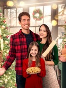 Christmas at the Amish Bakery -  Key art (xs thumbnail)