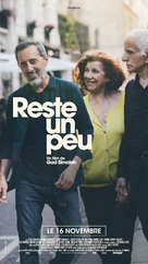 Reste un peu - French Movie Poster (xs thumbnail)