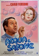 Acqua e sapone - Italian Movie Poster (xs thumbnail)