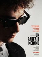 A Complete Unknown - French Movie Poster (xs thumbnail)