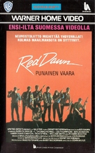 Red Dawn - Finnish VHS movie cover (xs thumbnail)