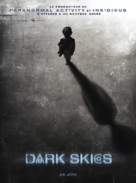 Dark Skies - French Movie Poster (xs thumbnail)