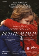 Petite maman - Italian Movie Poster (xs thumbnail)