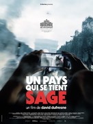 Un pays qui se tient sage - French Movie Poster (xs thumbnail)