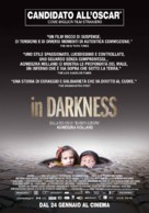 In Darkness - Italian Movie Poster (xs thumbnail)