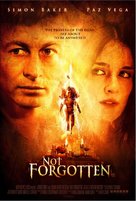 Not Forgotten - Movie Poster (xs thumbnail)