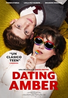 Dating Amber - Spanish Movie Poster (xs thumbnail)