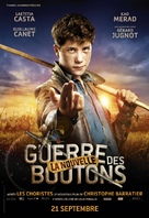 La nouvelle guerre des boutons - French Movie Poster (xs thumbnail)