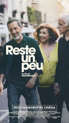 Reste un peu - French Movie Poster (xs thumbnail)