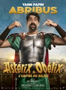 Ast&eacute;rix &amp; Ob&eacute;lix: L'Empire du Milieu - French Movie Poster (xs thumbnail)