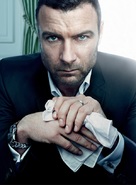 &quot;Ray Donovan&quot; - Key art (xs thumbnail)