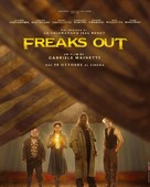 Freaks Out - Italian Movie Poster (xs thumbnail)