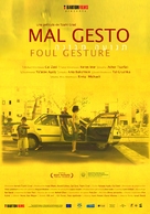 Foul Gesture - Spanish poster (xs thumbnail)