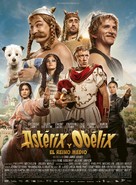 Ast&eacute;rix &amp; Ob&eacute;lix: L'Empire du Milieu - Spanish Movie Poster (xs thumbnail)