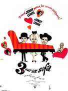 Three on a Couch - French Movie Poster (xs thumbnail)