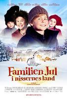 Familien Jul: i nissernes land - Danish Movie Poster (xs thumbnail)