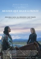 Woman Walks Ahead - Portuguese Movie Poster (xs thumbnail)