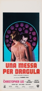 Taste the Blood of Dracula - Italian Movie Poster (xs thumbnail)