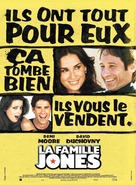 The Joneses - French Movie Poster (xs thumbnail)