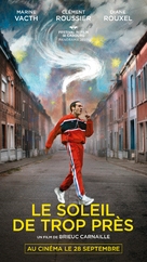Le soleil de trop pr&egrave;s - French Movie Poster (xs thumbnail)