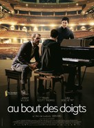 Au bout des doigts - French Movie Poster (xs thumbnail)