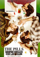 The Pills: Sempre meglio che lavorare - Italian Movie Poster (xs thumbnail)