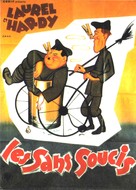 Pack Up Your Troubles - French Movie Poster (xs thumbnail)