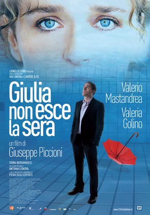 Giulia non esce la sera - Italian Movie Poster (thumbnail)