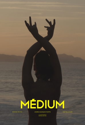 M&eacute;dium - Spanish Movie Poster (thumbnail)