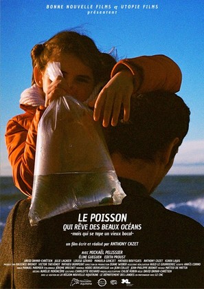 Le Poisson Qui R&ecirc;ve Des Beaux Oc&eacute;ans -mais qui se tape un vieux bocal - French Movie Poster (thumbnail)