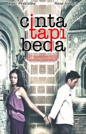 Cinta tapi beda - Indonesian Movie Poster (thumbnail)