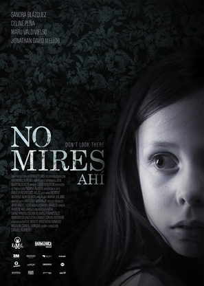 No mires ah&iacute; - Spanish Movie Poster (thumbnail)