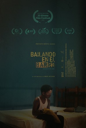 Bailando en el Barro - Venezuelan Movie Poster (thumbnail)