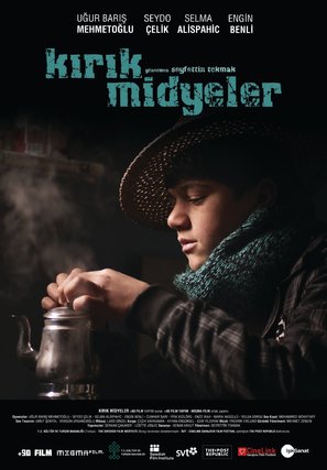 Kirik Midyeler - Turkish Movie Poster (thumbnail)