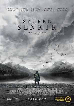 Sz&uuml;rke senkik - Hungarian Movie Poster (thumbnail)