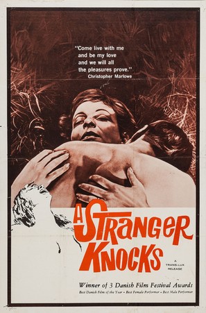 En fremmed banker p&aring; - Movie Poster (thumbnail)