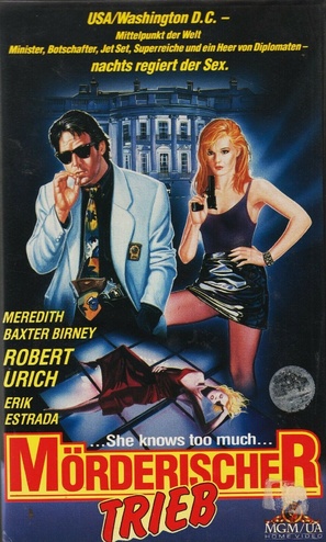 She Knows Too Much - German VHS movie cover (thumbnail)