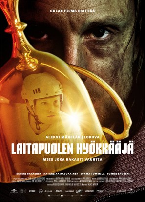 Laitapuolen hy&ouml;kk&auml;&auml;j&auml; - Finnish Movie Poster (thumbnail)