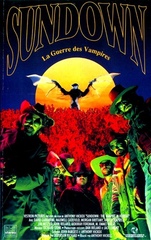 Sundown: The Vampire in Retreat - French VHS movie cover (thumbnail)