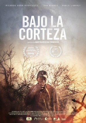 Bajo la corteza - Argentinian Movie Poster (thumbnail)