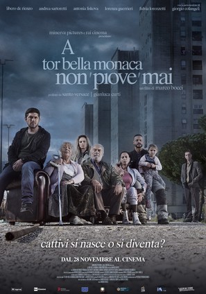 A tor bella monaca non piove mai - Italian Movie Poster (thumbnail)