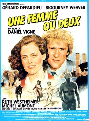 Une femme ou deux - French Movie Poster (thumbnail)