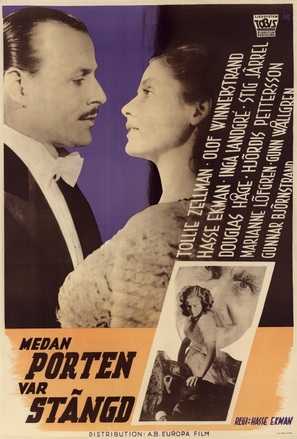 Medan porten var st&auml;ngd - Swedish Movie Poster (thumbnail)