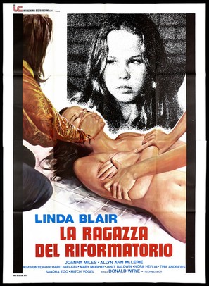 Born Innocent - Italian Movie Poster (thumbnail)