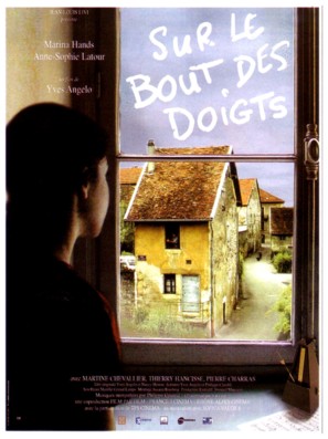 Sur le bout des doigts - French Movie Poster (thumbnail)