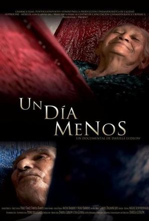 Un d&iacute;a menos - Mexican Movie Poster (thumbnail)